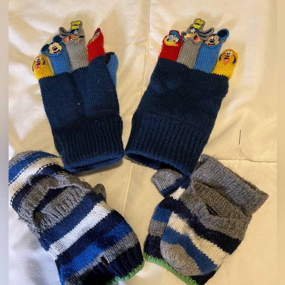 Disney Mickey Mouse and friends Gloves and Gap Mittens Boys